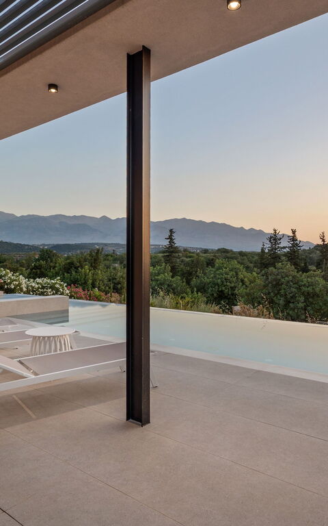 Villa Melia: Exteriör, slå samman, Utomhus, Visningar