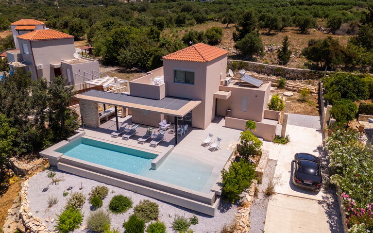 Villa Melia: Exteriör, slå samman, Utomhus