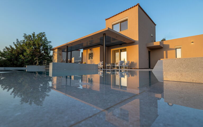 Villa Melia: Exteriör, slå samman, Utomhus