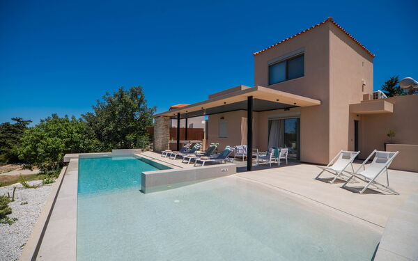 Villa Melia: Exteriör, slå samman, Utomhus