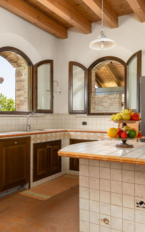 Villa Belvedere San Bartolo: Kök