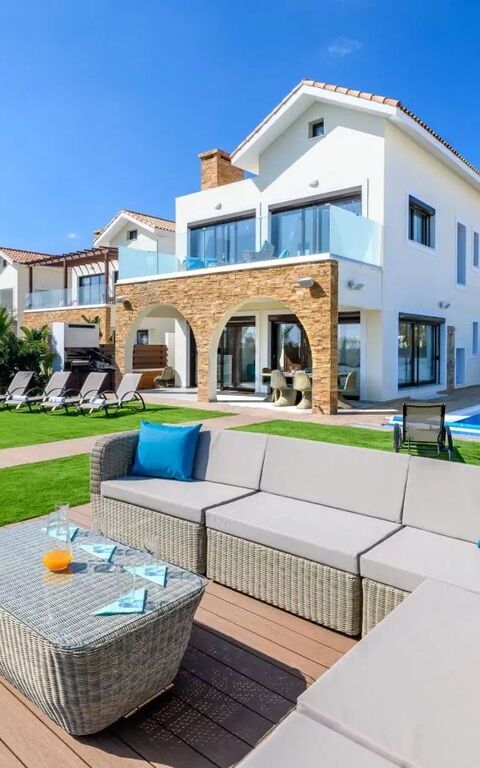 Serenity Seafront Villa: Exteriör, slå samman, Trädgård, Utomhus