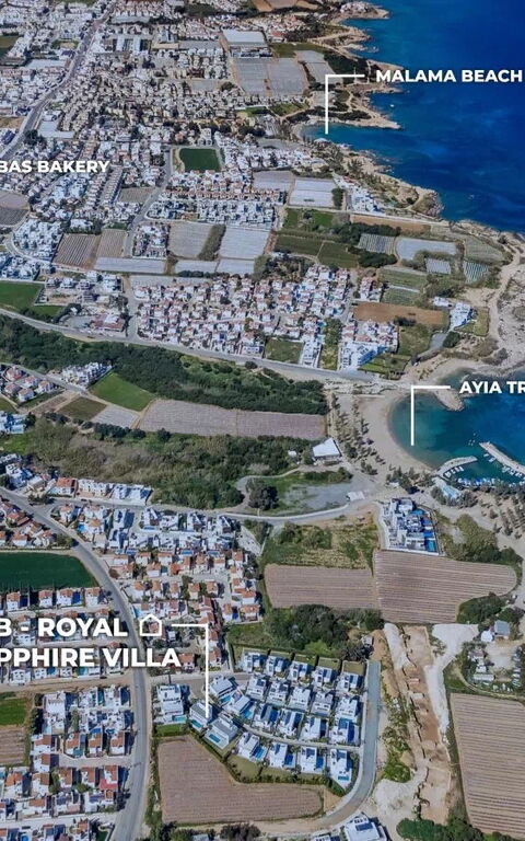 By the Beach - Royal Sapphire Villa: Visningar