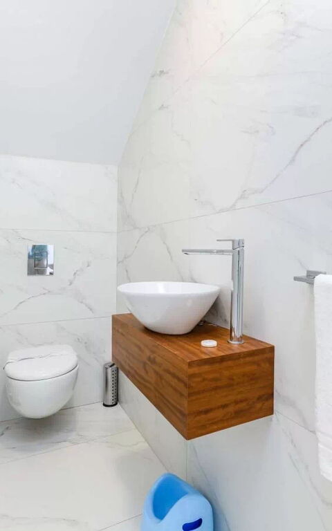 By the Beach - White Coral Villa: Badrum