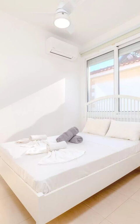 Aya Thekla Beach House: sovrum