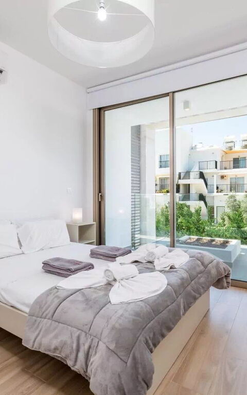 Azure Seaview - Ruby Villa: sovrum