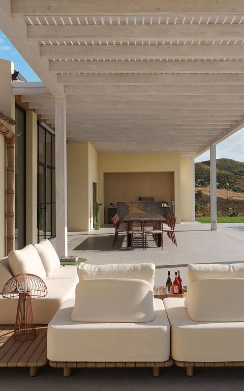 Villa Chabada: Exteriör, slå samman, Utomhus