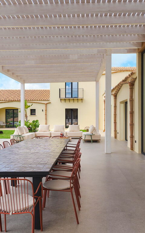 Villa Chabada: Exteriör, Utomhus