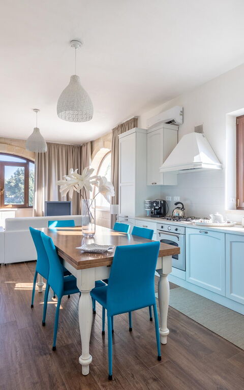 Villa Icaria: Kök, Lunchrum