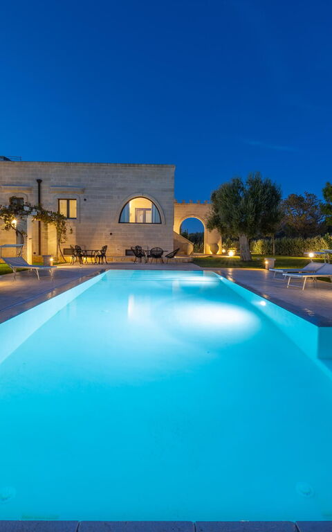 Villa Icaria: Exteriör, slå samman, Utomhus