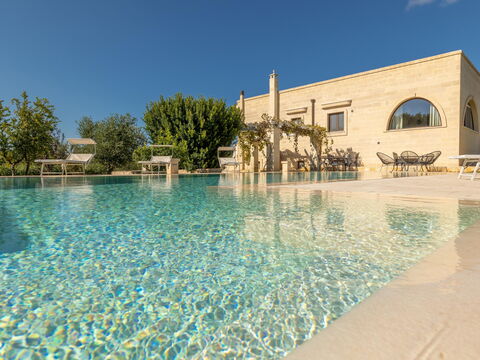 Villa Icaria