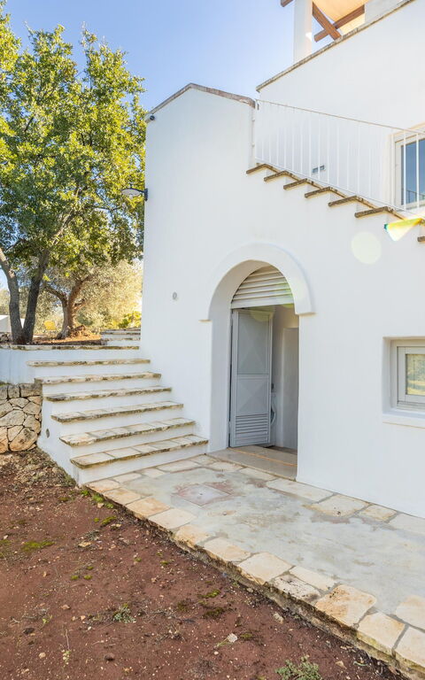 Sentiero della Valle: Exteriör, Utomhus