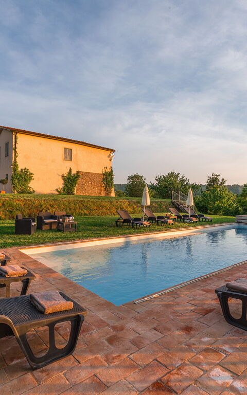 Villa a Casa di Giovanni: Exteriör, slå samman, Utomhus