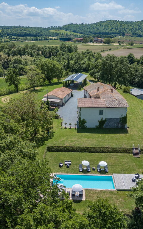 Villa a Casa di Giovanni: slå samman, Visningar