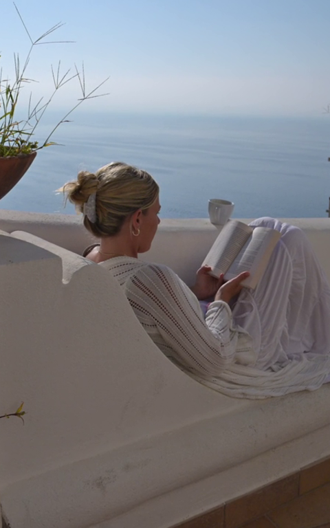 Villor vid havet i Italien och Grekland